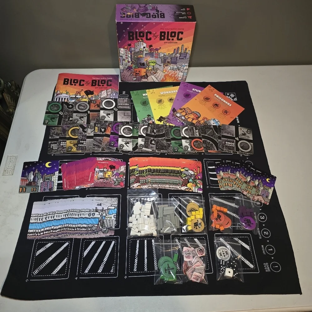 Bloc by Bloc 2nd Edition Insurrection Board Game by Out of Order COMPLETE